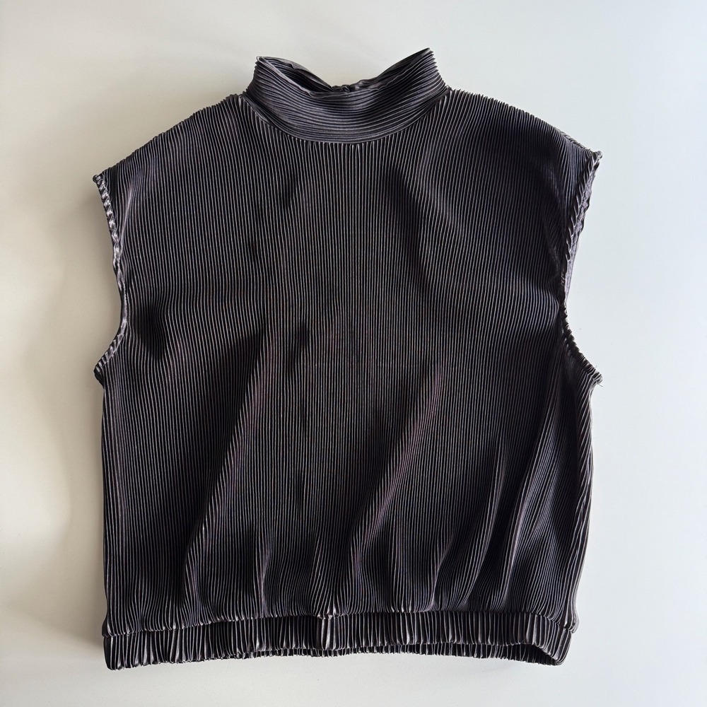 RO&DE Anthropologie Charcoal Pleated Plisse Tank Cutout Mockneck‎ Shell Top L